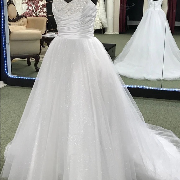 Fair Tale Weddings By Alfred Angelo size4 - Picture 2 of 3